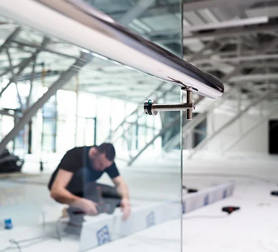 Pembroke Pines, FL highly skilled glass repair technicians